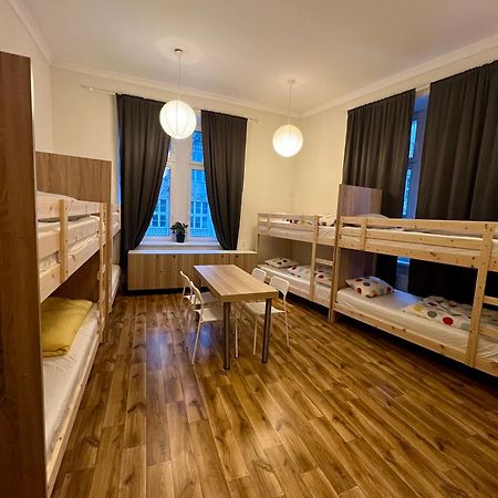 Fox Hostel Cracovie Extérieur photo
